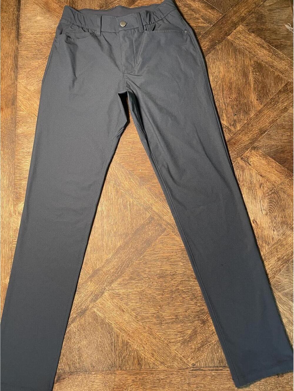 Men’s crz yoga golf not navy blue 28W